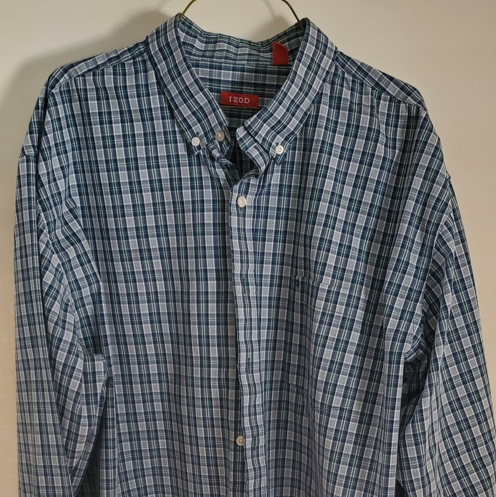 Izod Men's Button Down Shirt